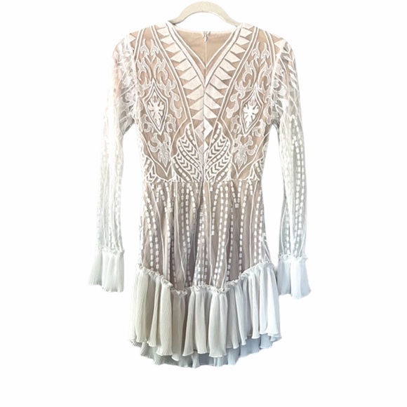 Saints + Secrets Australia Saints + Secrets | Dresses | Nwt Saints Secrets White Lace Long Sleeve
